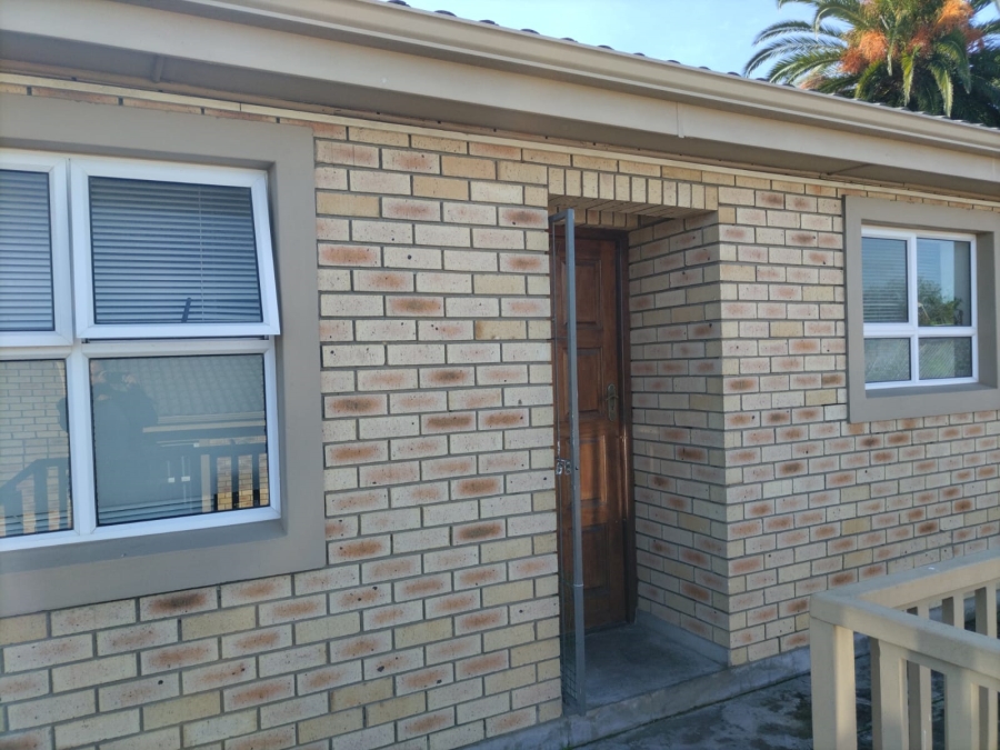2 Bedroom Property for Sale in Brackenfell South Western Cape